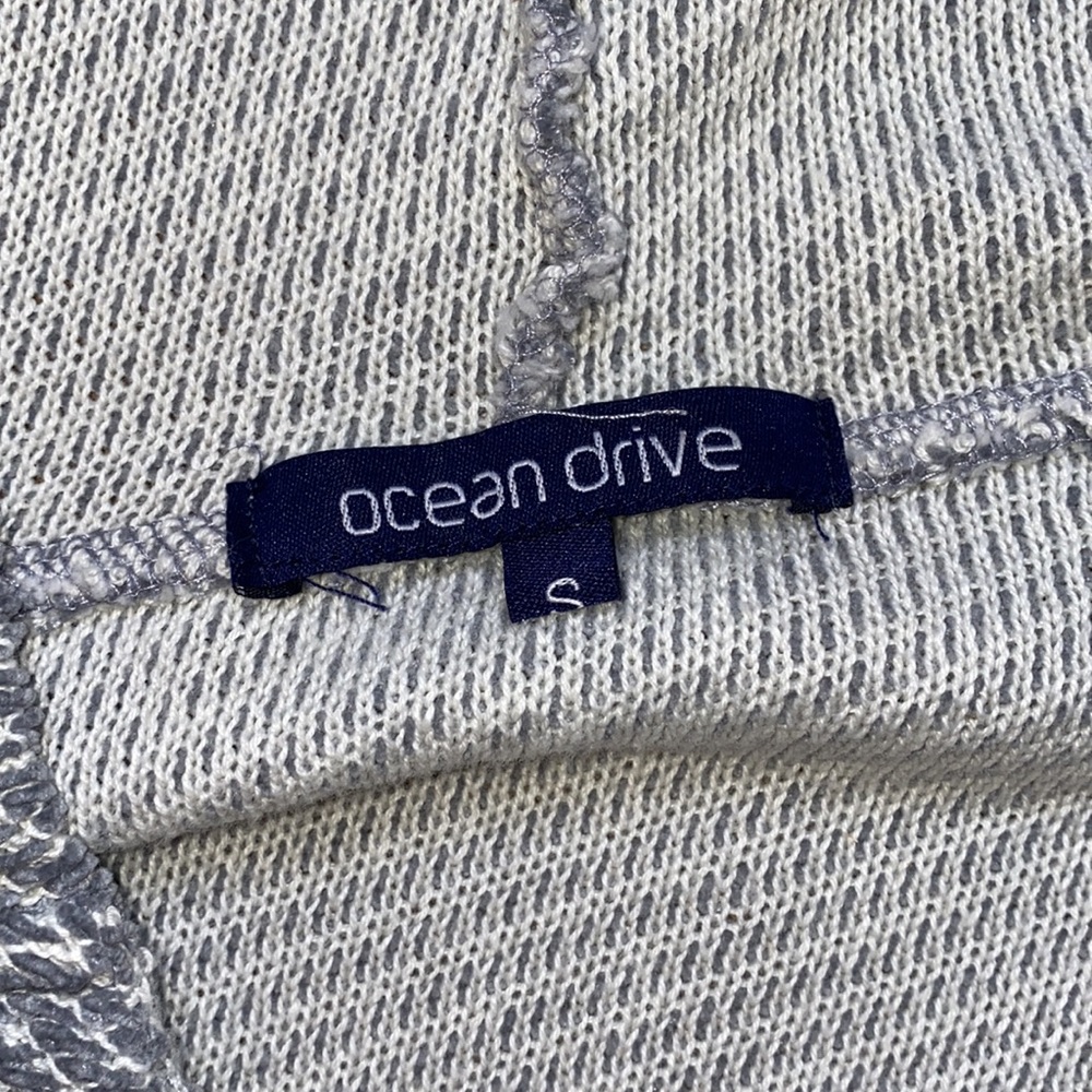 Pullover - Picture 2 of 2